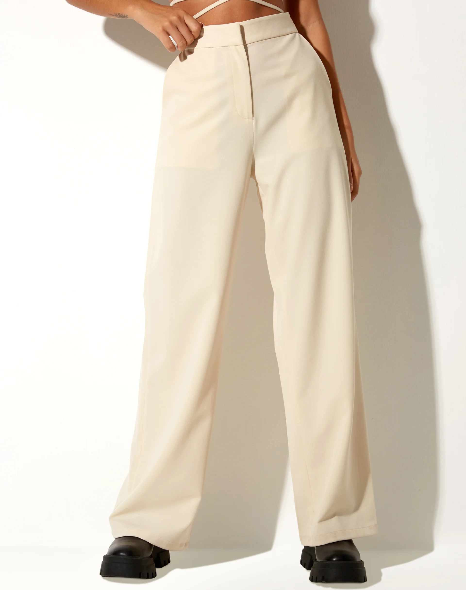 Abner Wide Leg Trouser in Tailoring Cream - Image 3