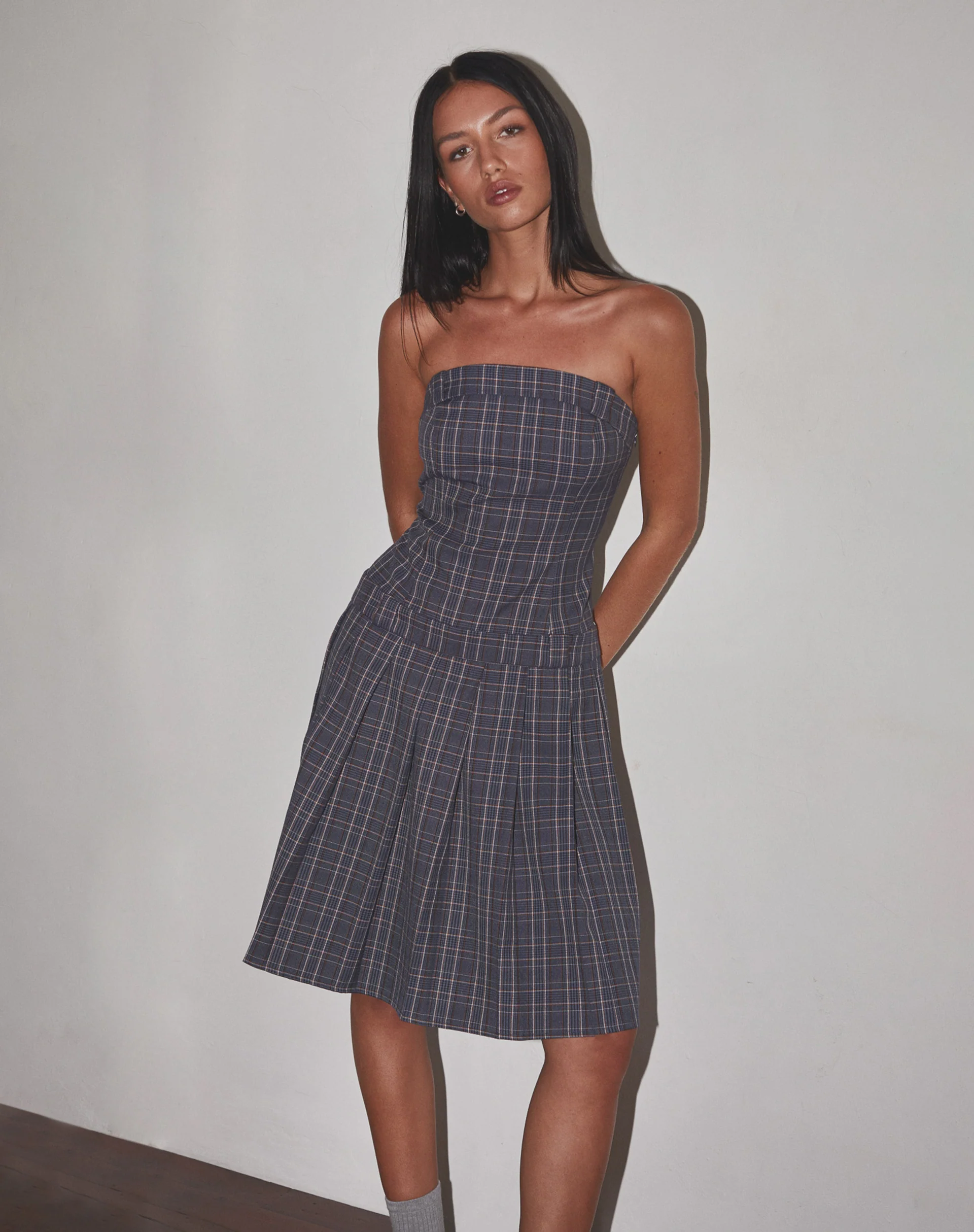 Aldari Bandeau Midi Dress Tailoring Navy Check - Image 3