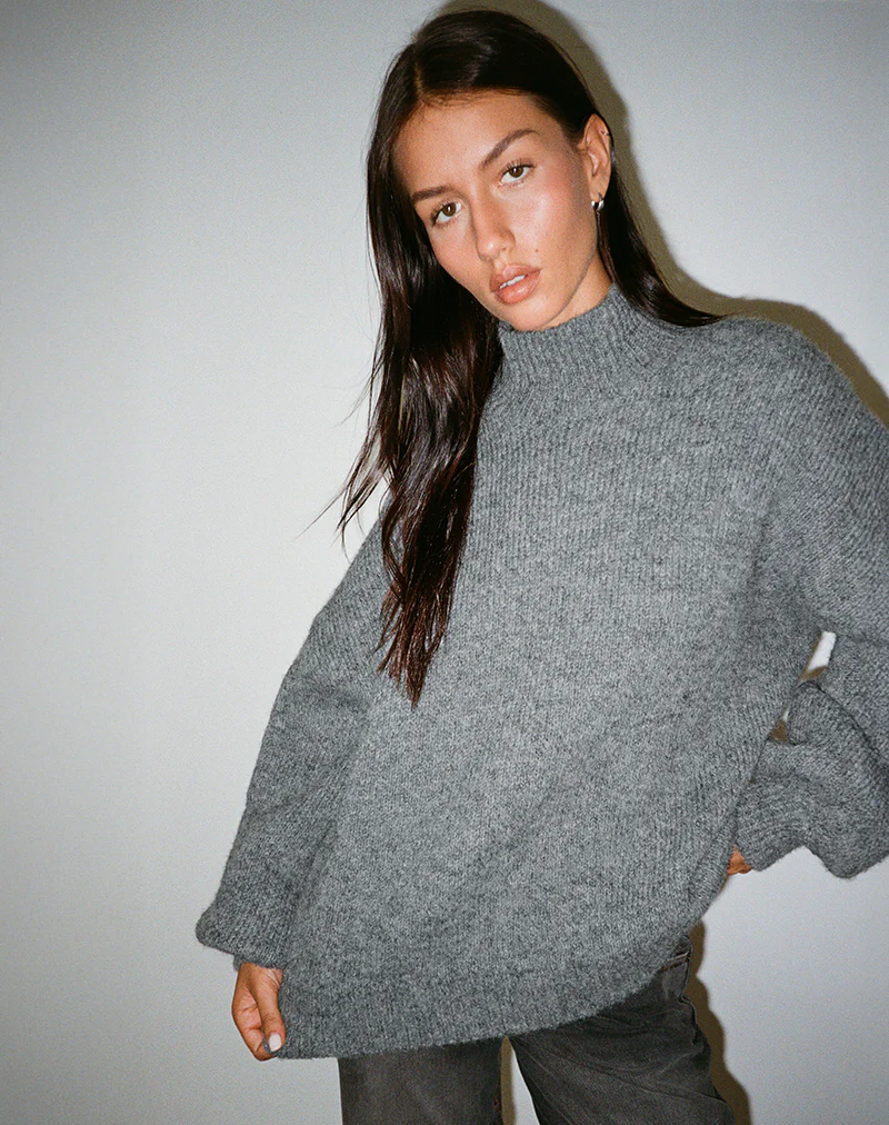 Amato Oversized Jumper in Grey - Image 2