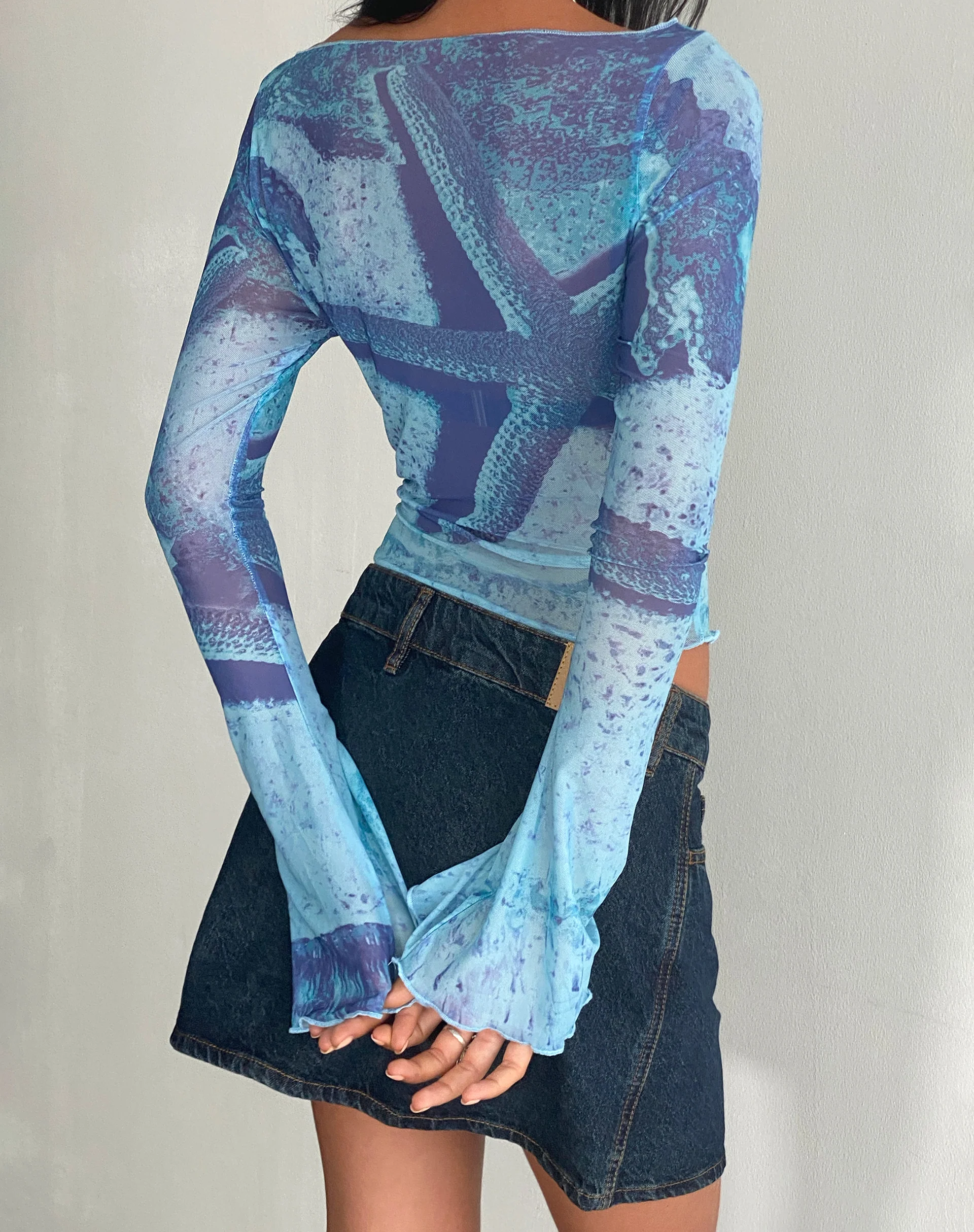 Anchi Mesh Long Sleeve Top in Blue Starfish Photoprint - Image 6