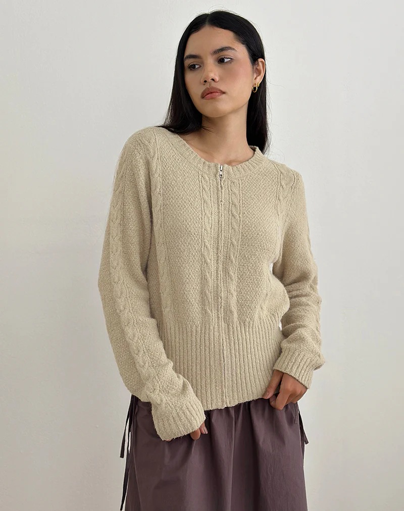 Anitra Cardigan in Cable Knit Beige - Image 3