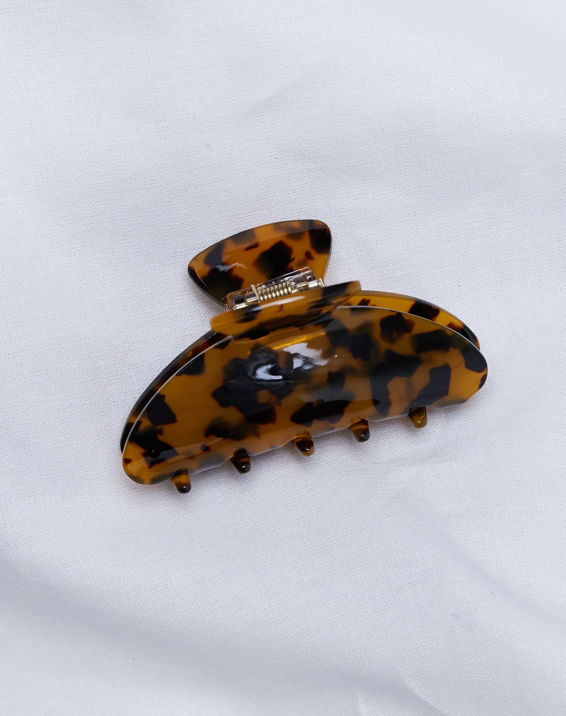 Asami Hair Claw in Tortoise - Image 2