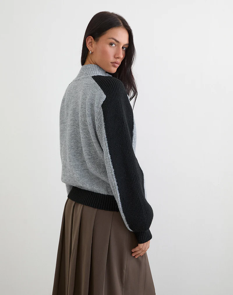 Asrar Jumper in Knit Grey and Black - Image 4