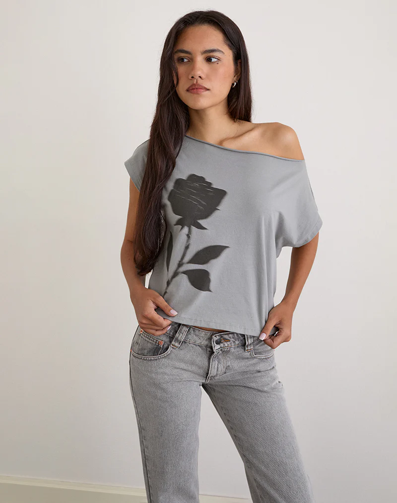 Balia Asymmetric Short Sleeve Basic Top in Grey with Blurred Rose Print - Image 4