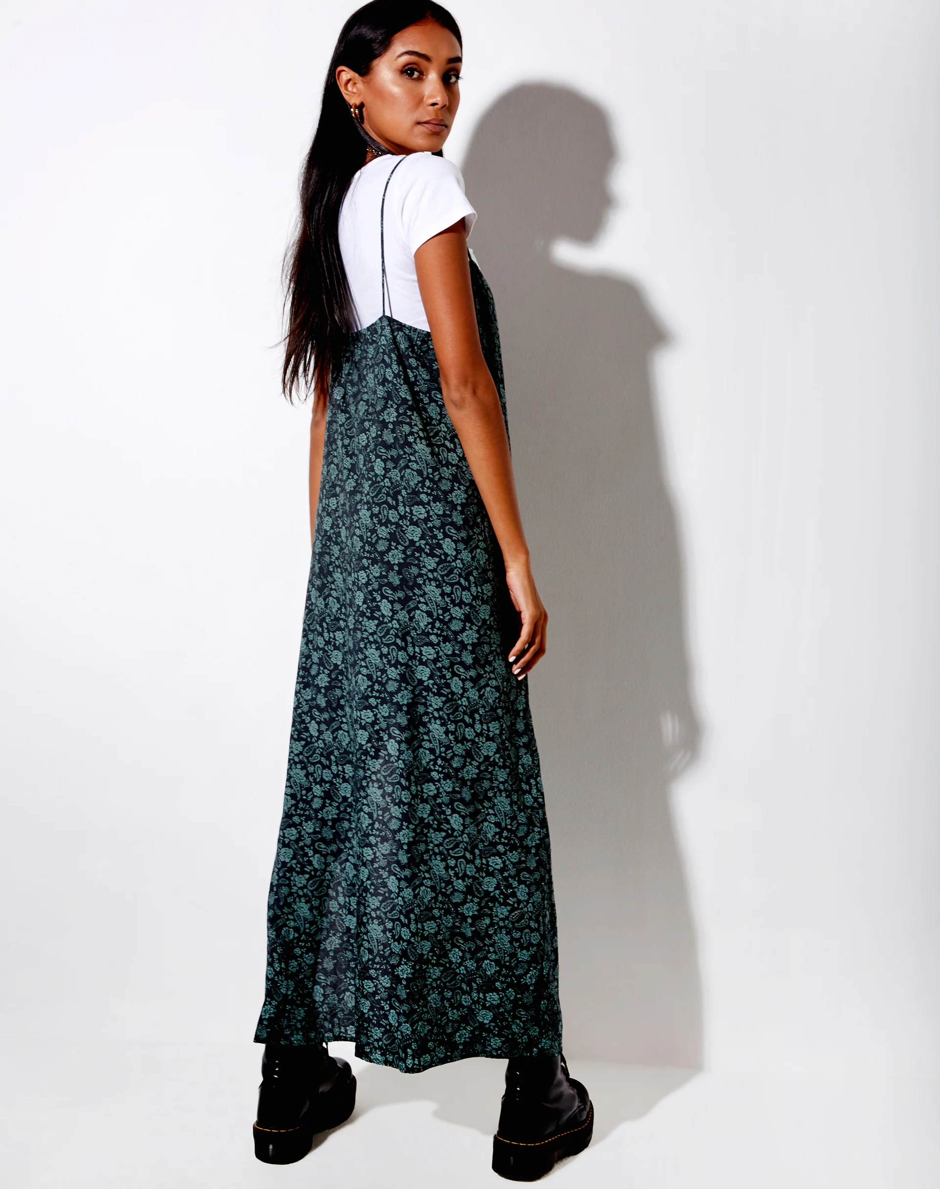 Batis Maxi Dress in Mono Paisley Sage - Image 3