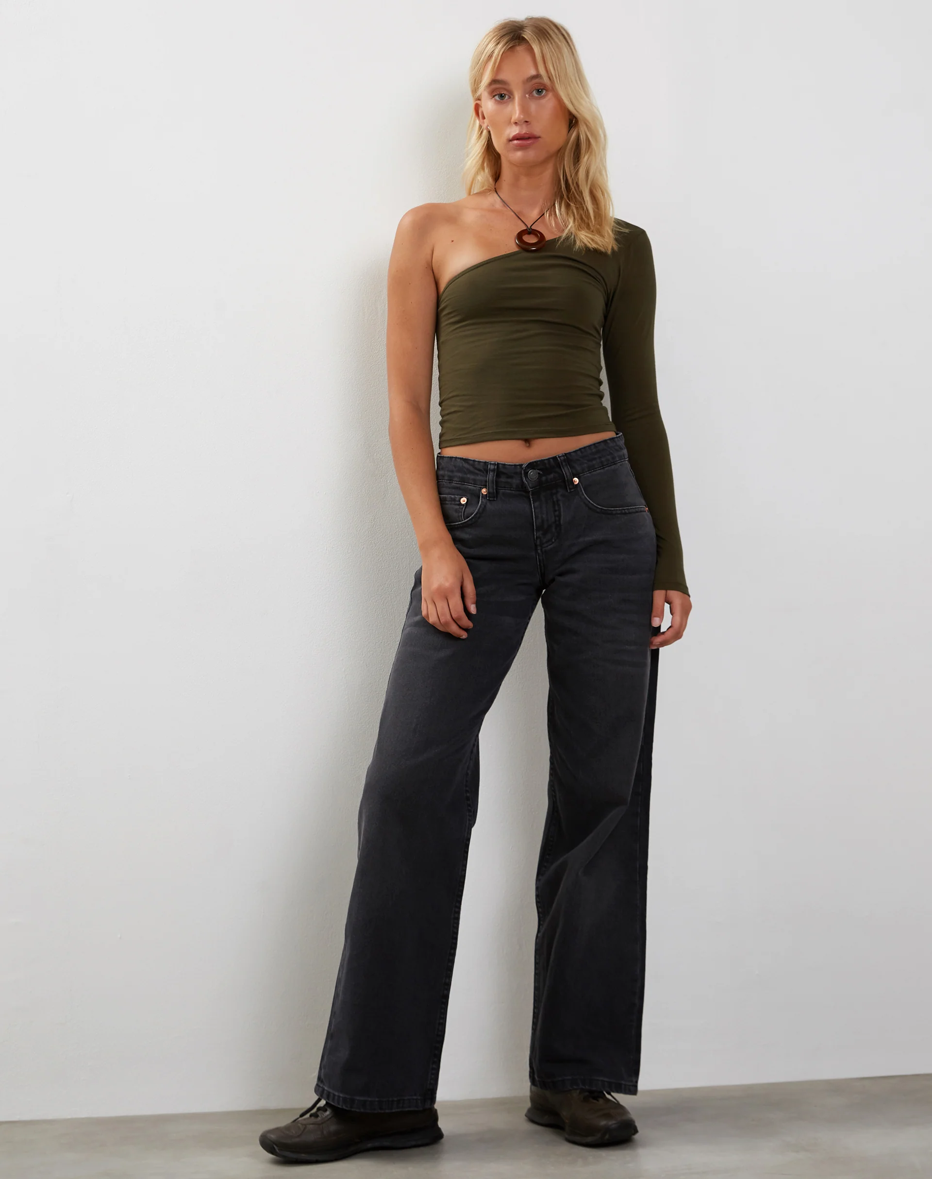 Bayge One Shoulder Top in Olive - Image 3