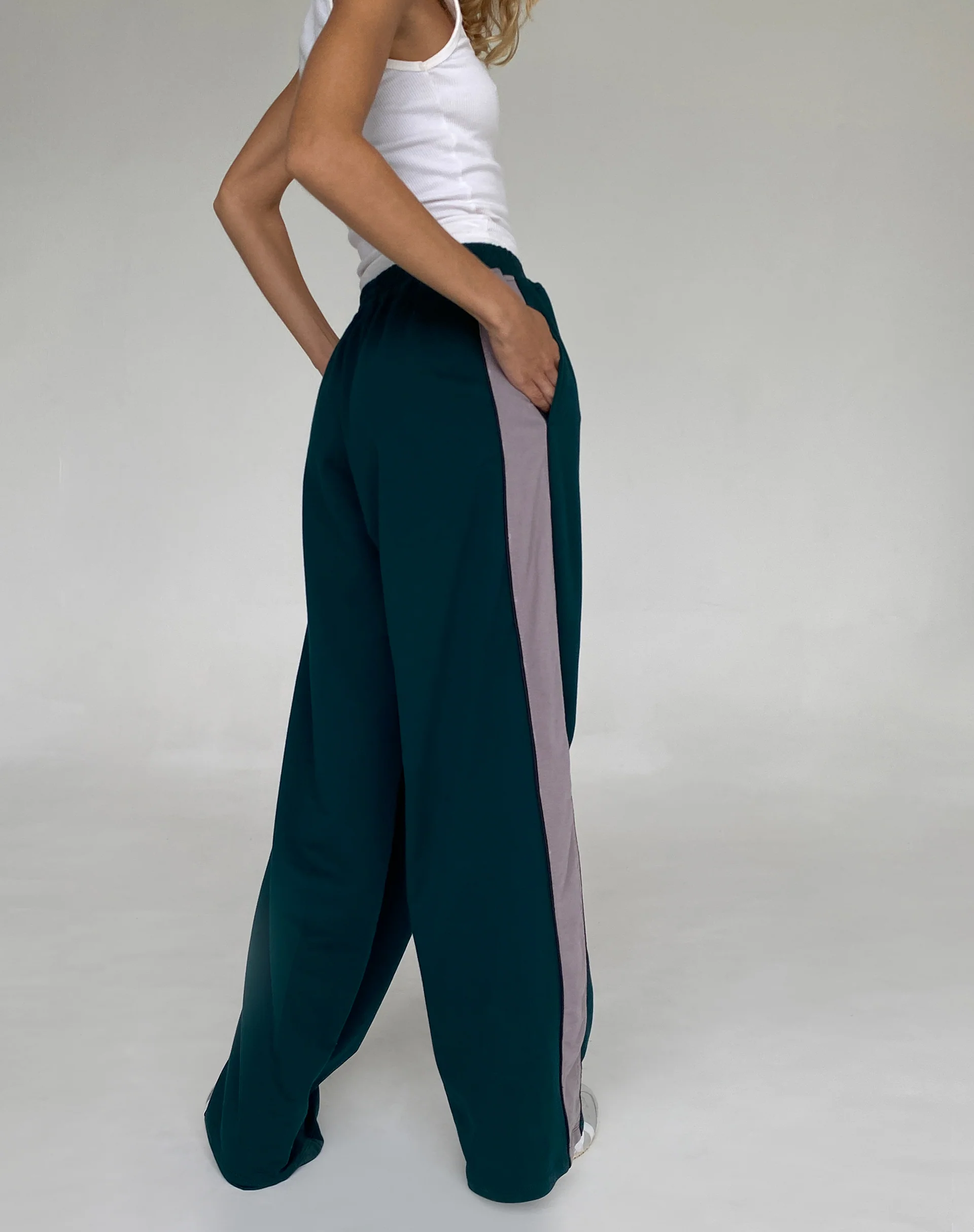 Bedion Oversized Jogger in Forest Green with M Embro - Image 5