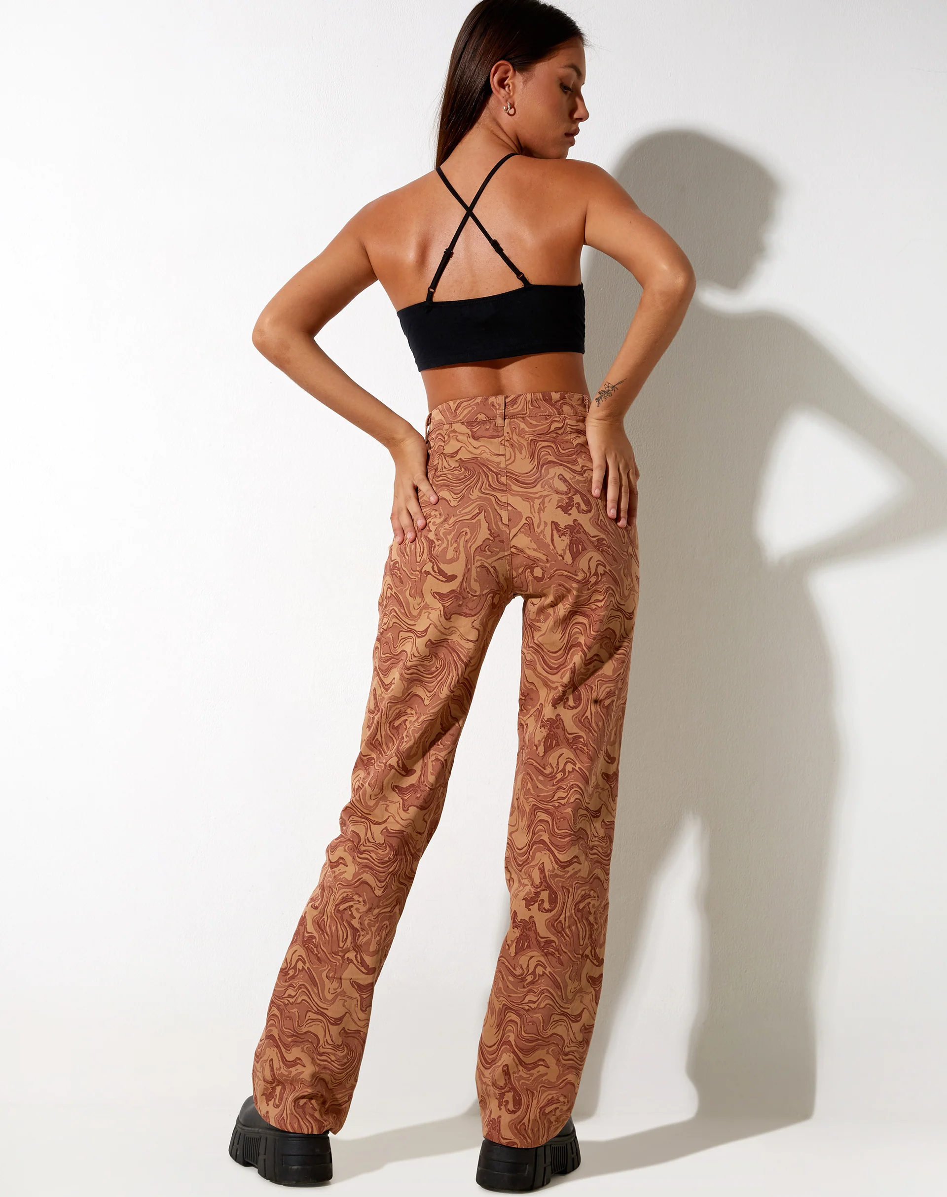 Bhavna Trouser in Fluid Marbling Brown - Image 2