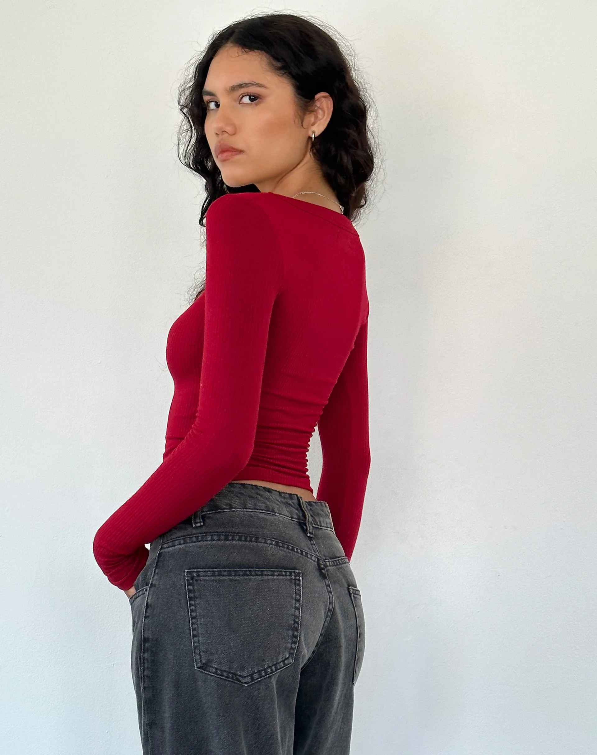 Binlo Extra Long Sleeve Top in Adrenaline Red Rib - Image 5