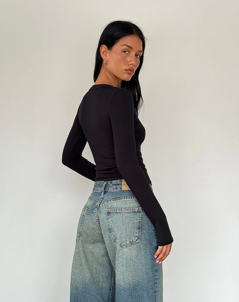 Binlo Extra Long Sleeve Top in Black - Image 3