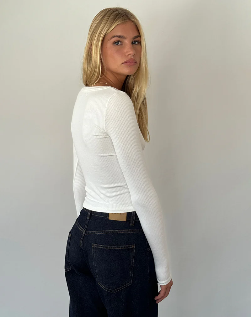 Binlo Extra Long Sleeve Top in White - Image 5
