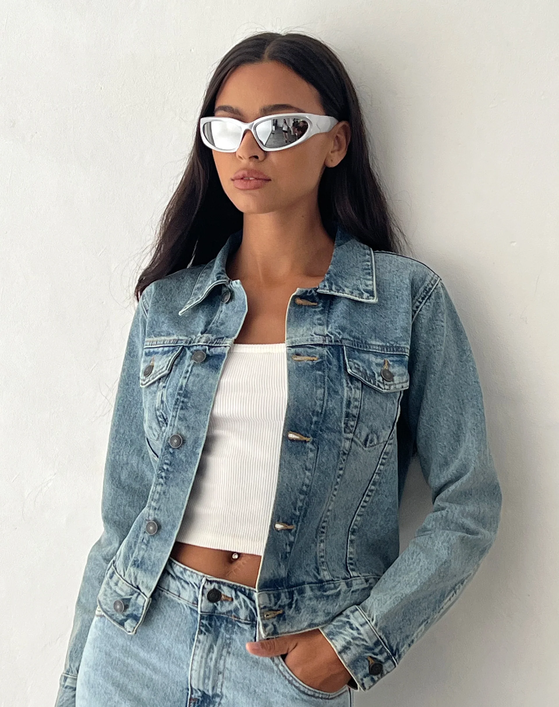 Blake Wrap Sunglasses in Silver - Image 3