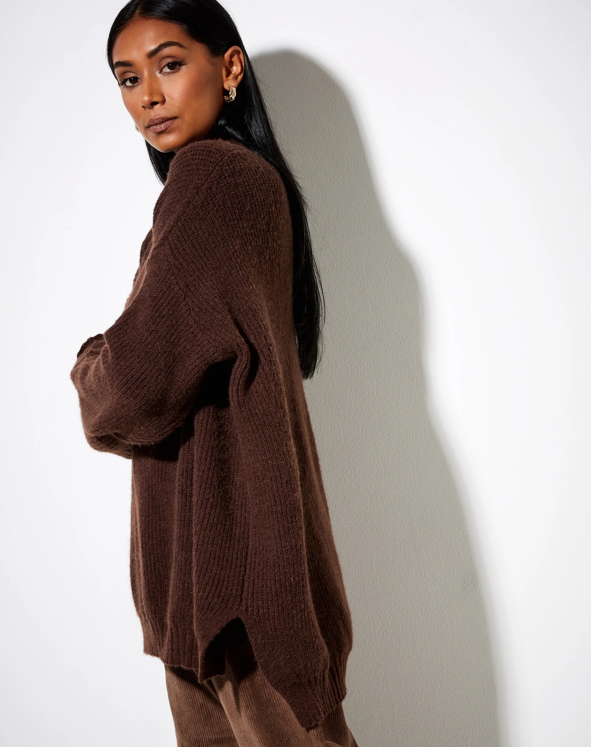 Bondy Jumper in Knit Dark Chocolate - Image 6
