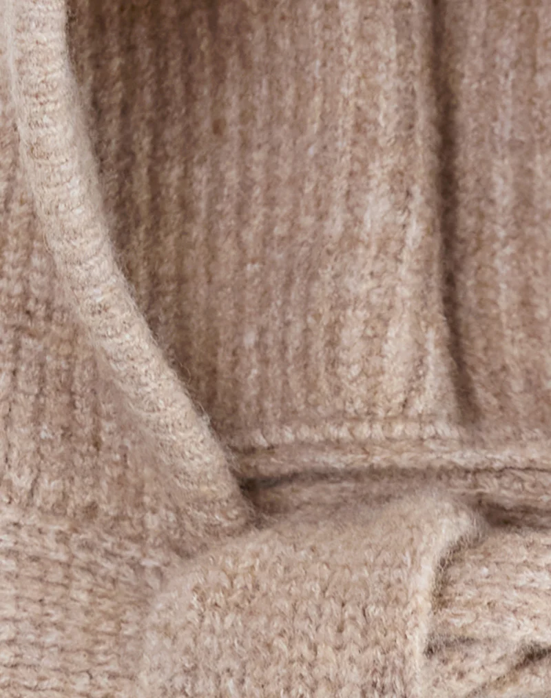 Bonnet Hat in Knit Beige - Image 5