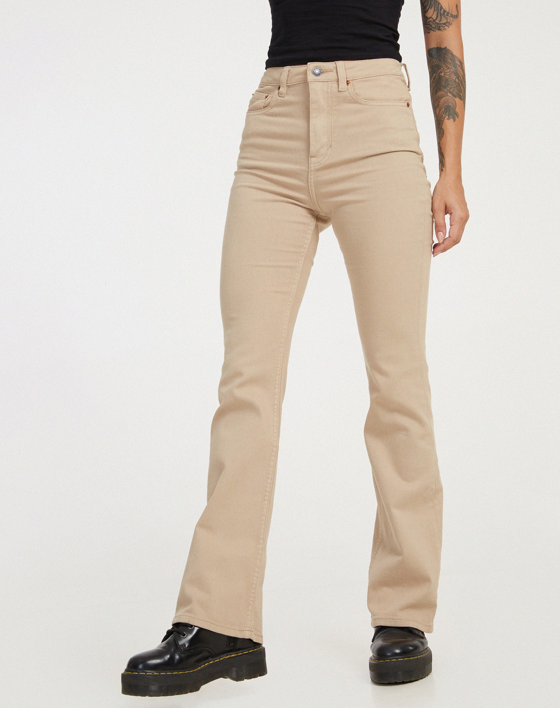 Bootleg Jeans in Sandwash - Image 2