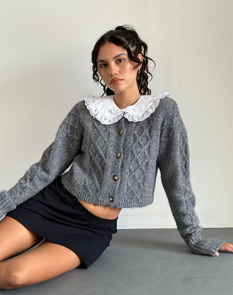 Bossa Detachable Collar in White - Image 4