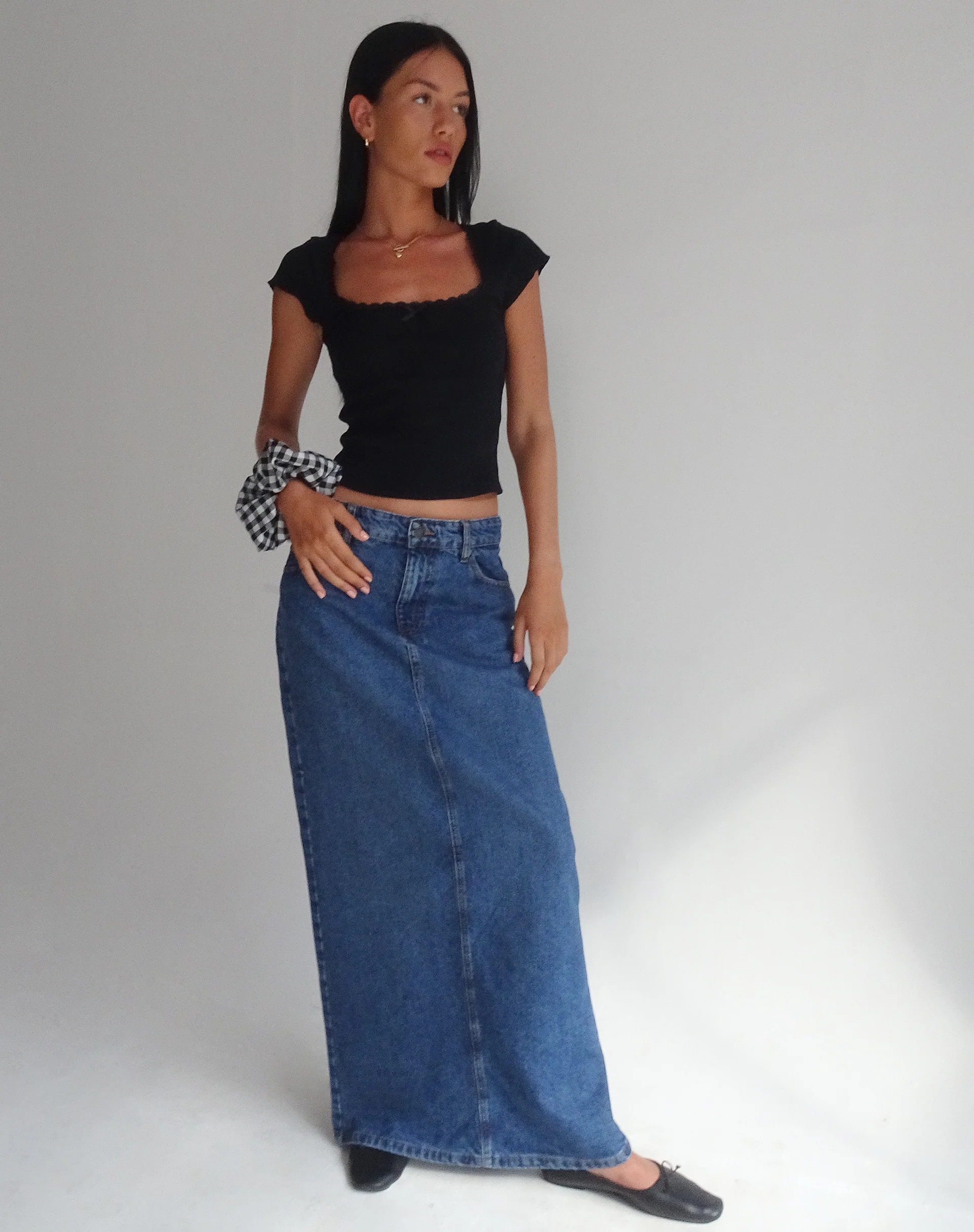 Bovillo Cap Sleeve Top in Black Ribbed Jersey - Image 4