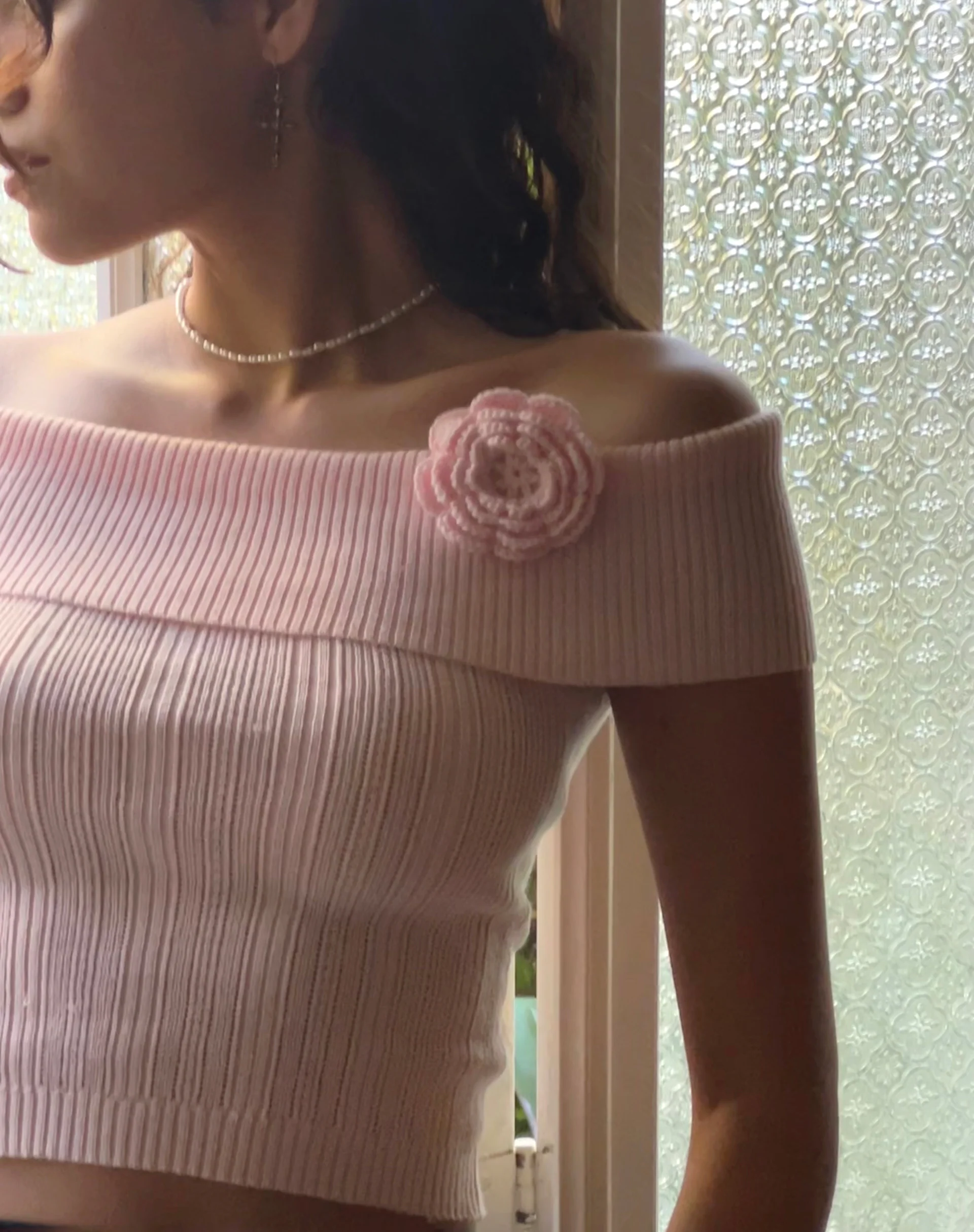 Brenda Knitted Bardot Top in Pink with Rosette - Image 3