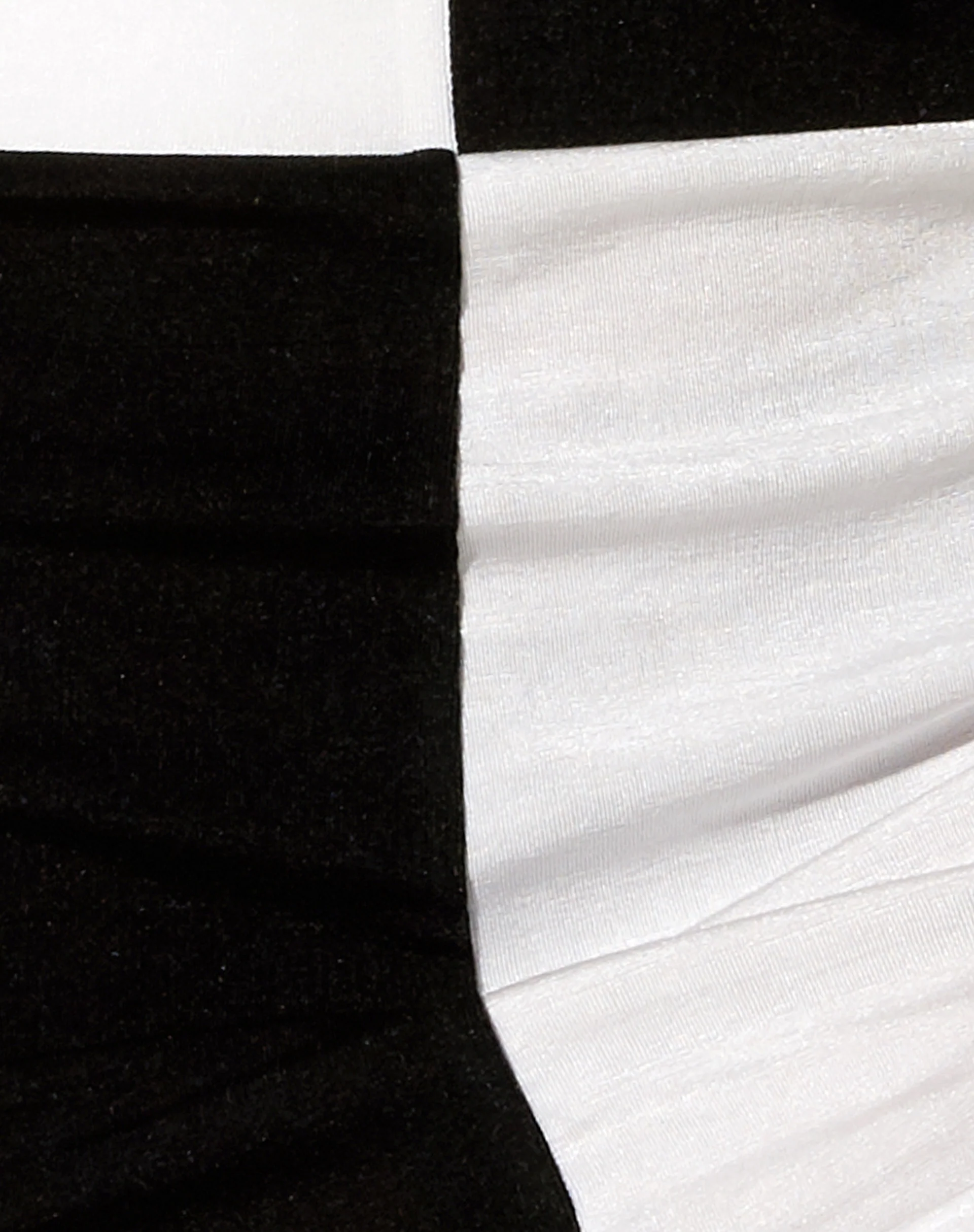 Caisa Mini Skirt in Crepe Black and White - Image 5