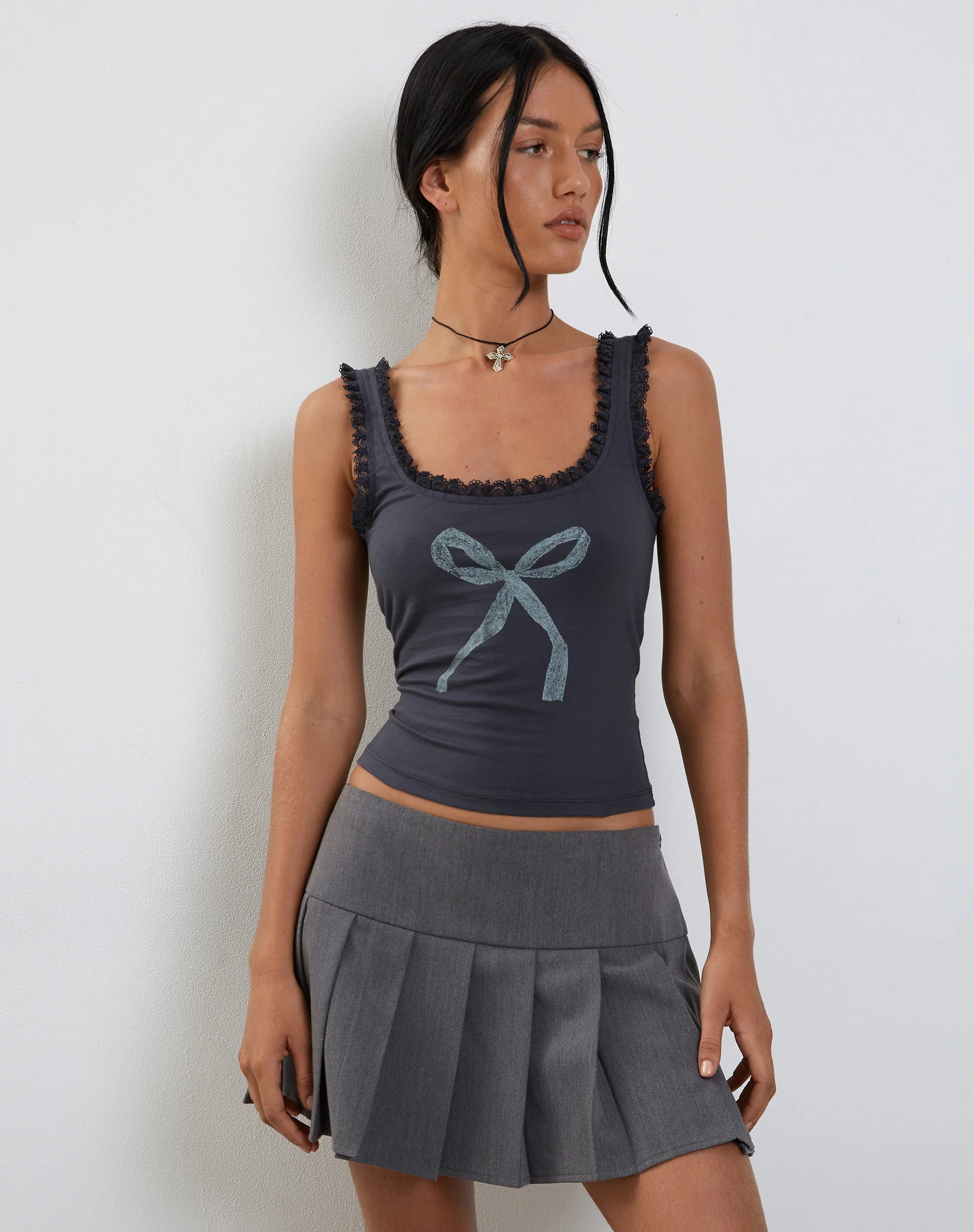 Carillo Lace Trim Vest Top in Ocean Storm Bow Print - Image 4