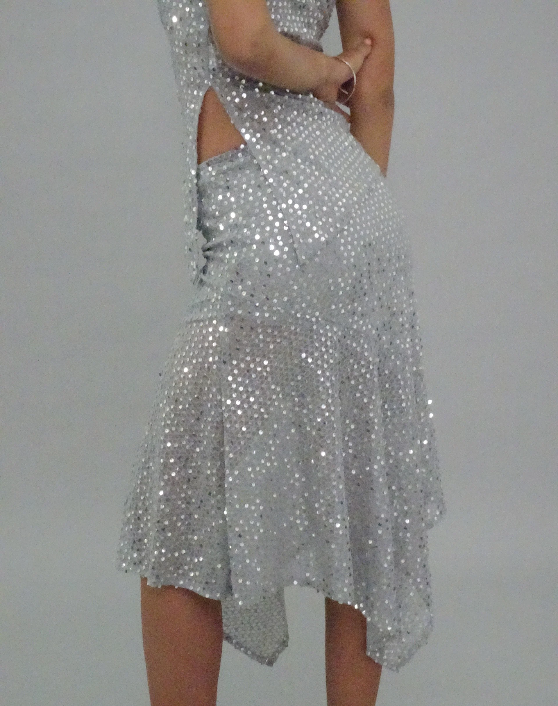 Carita Midi Skirt in Sequin Knit Silver - Image 3