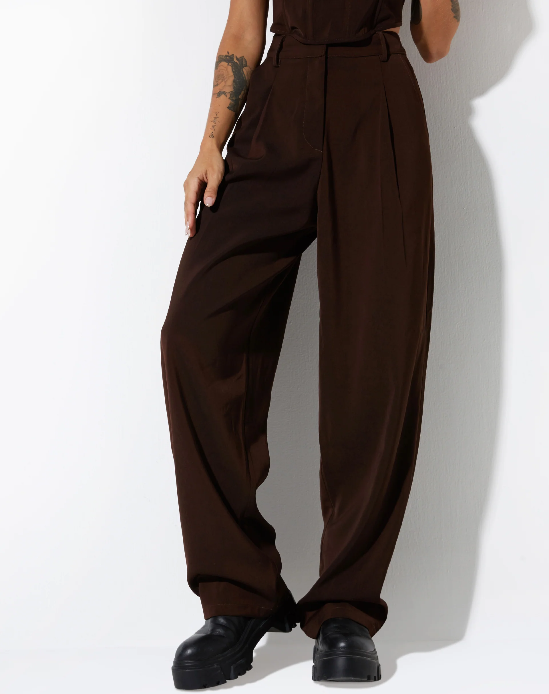 Cimo Trouser in Tailoring Dark Chocolate - Image 3