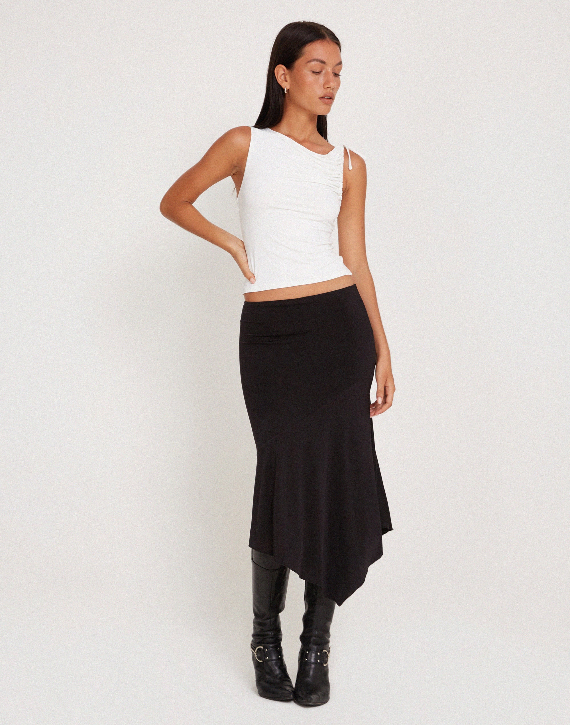 Cinta Low Rise Midi Skirt in Black - Image 6