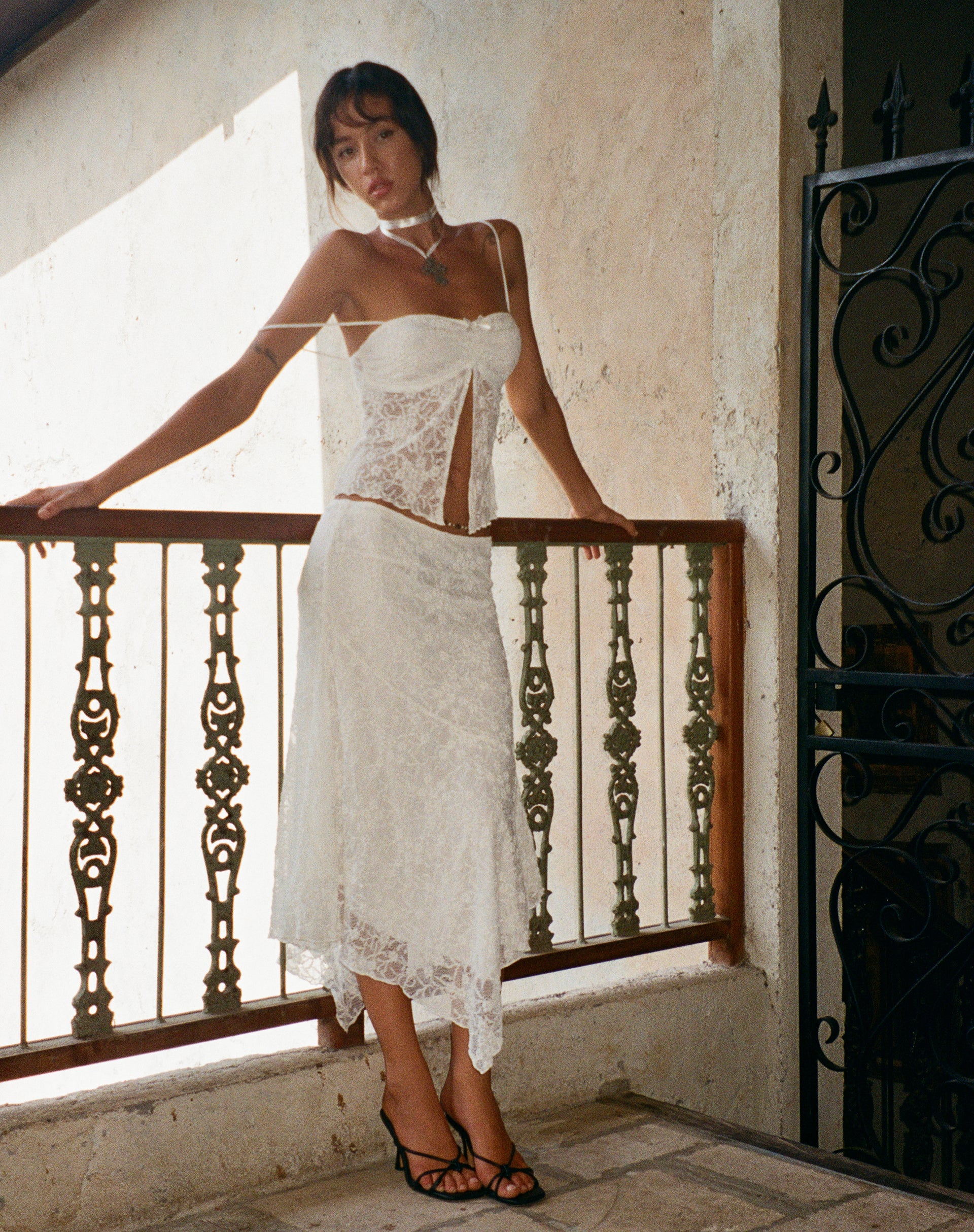 Cinta Low Rise Midi Skirt in Lace Ivory - Image 2