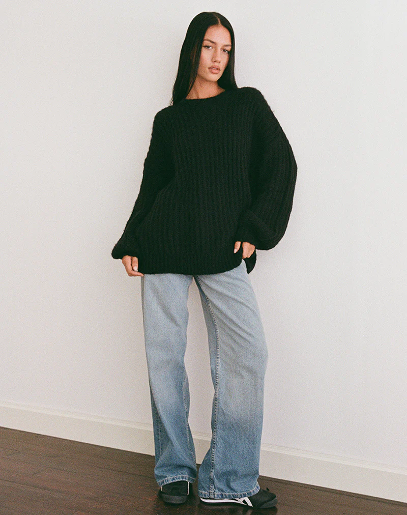 Daren Knitted Oversized Jumper in Black - Image 4