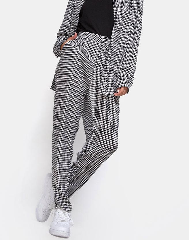 Dastan Trousers in Small Dogtooth - Image 2