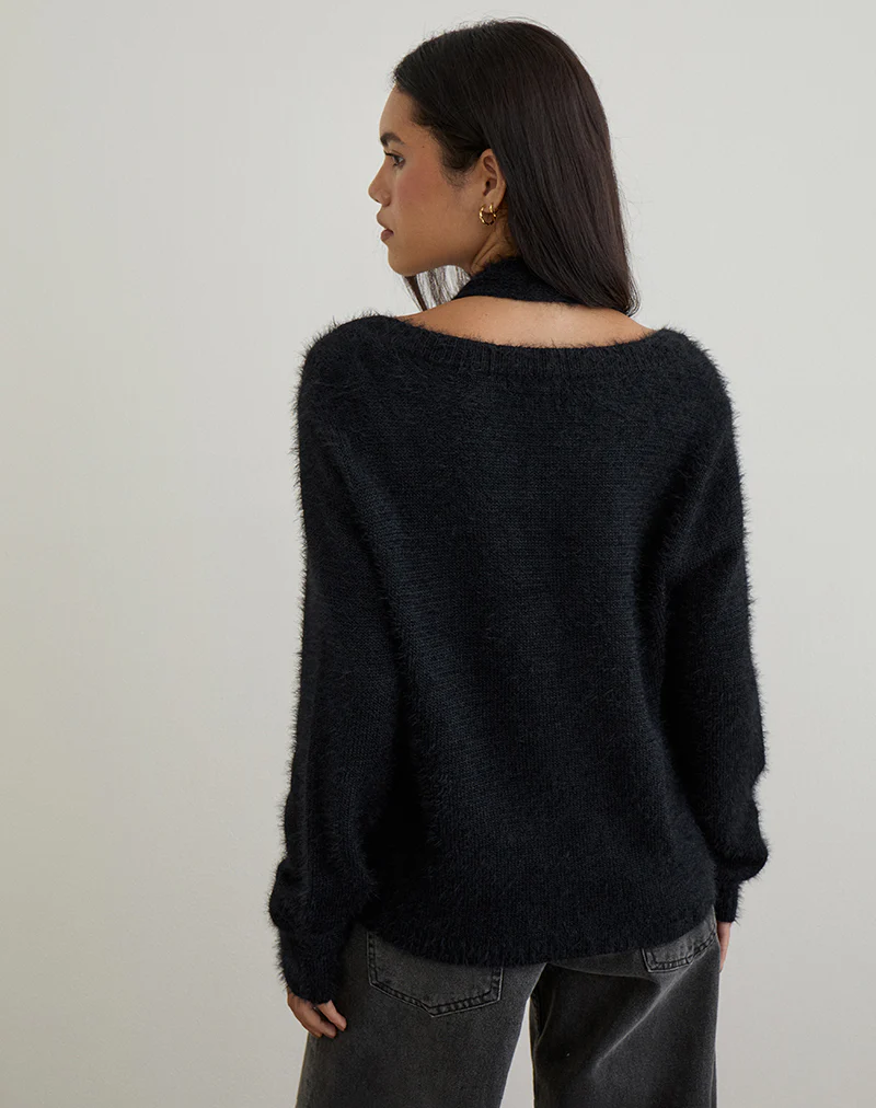 Dikara Jumper with Scarf in Knit Black - Image 4