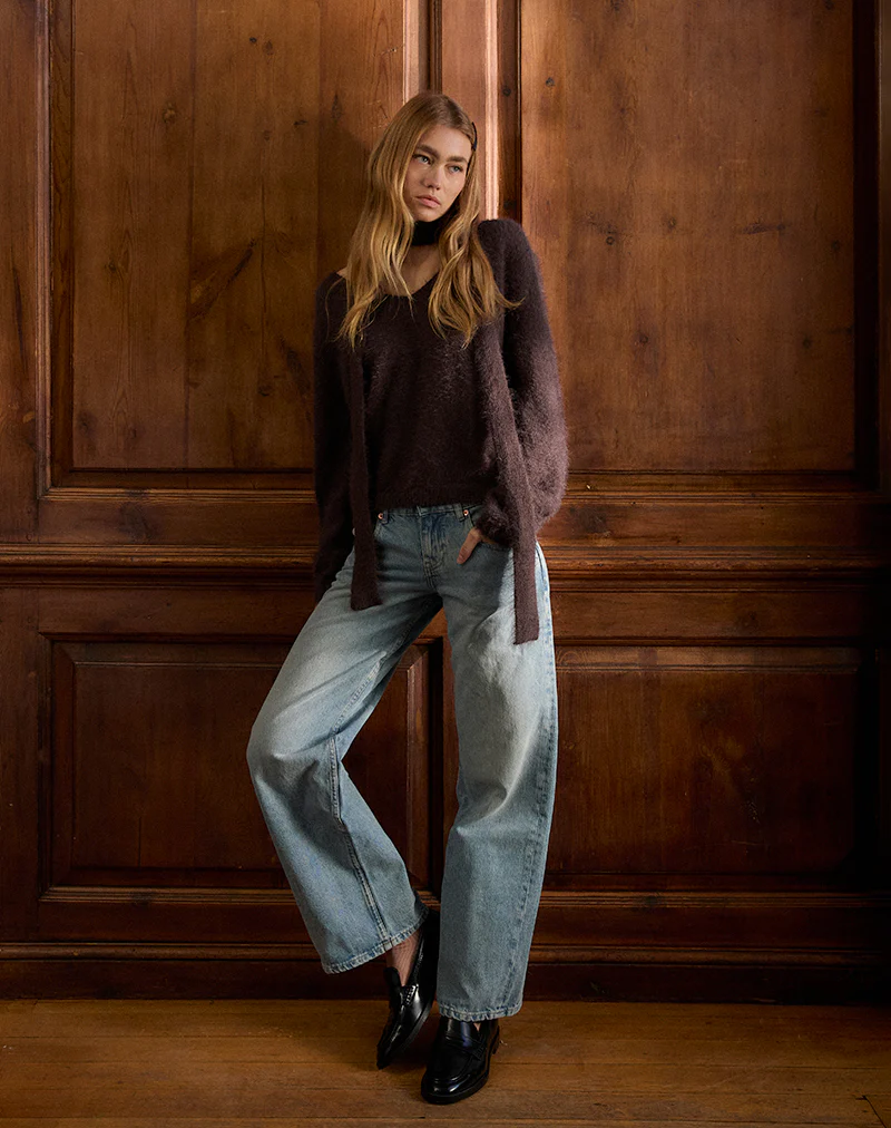 Dikara Jumper with Scarf in Knit Brown - Image 2