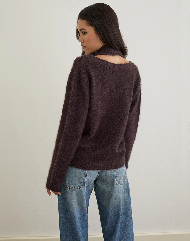 Dikara Jumper with Scarf in Knit Brown - Image 6