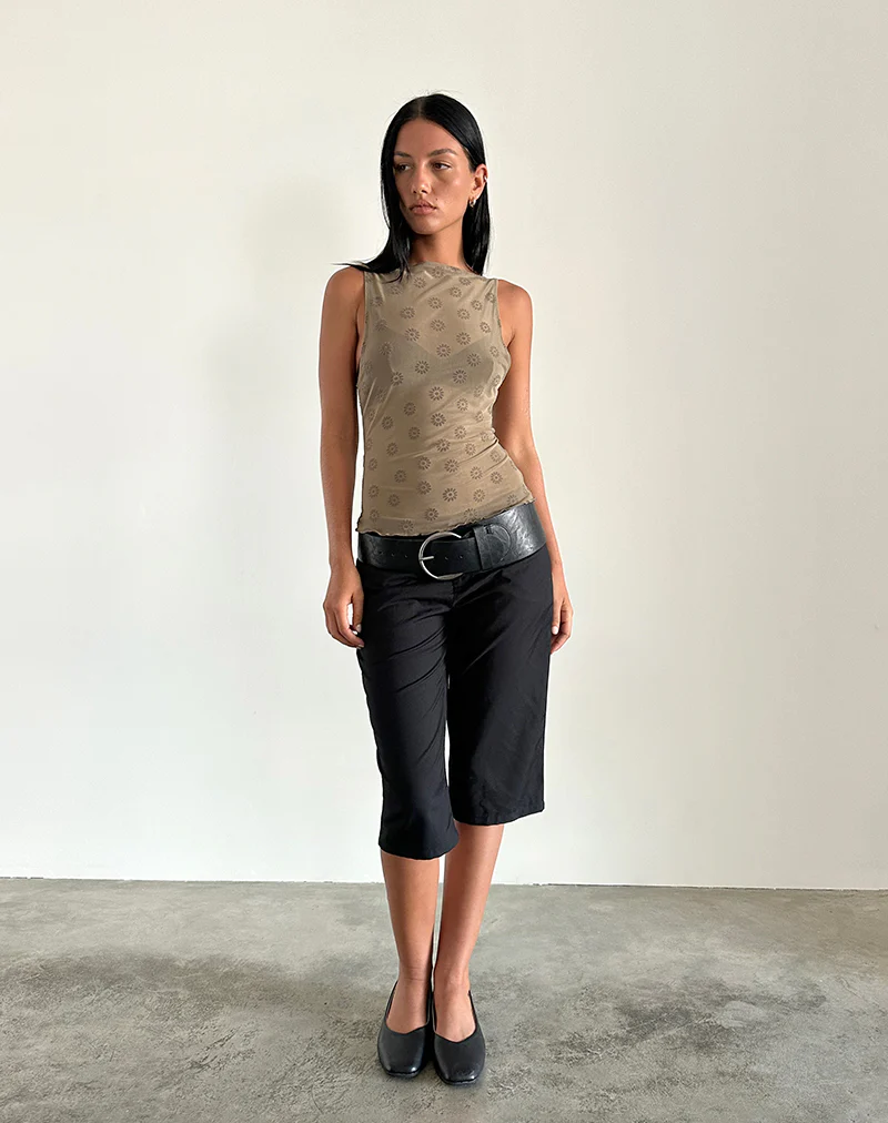 Dudley Vest Top in Daisy Flock Light Brown - Image 3