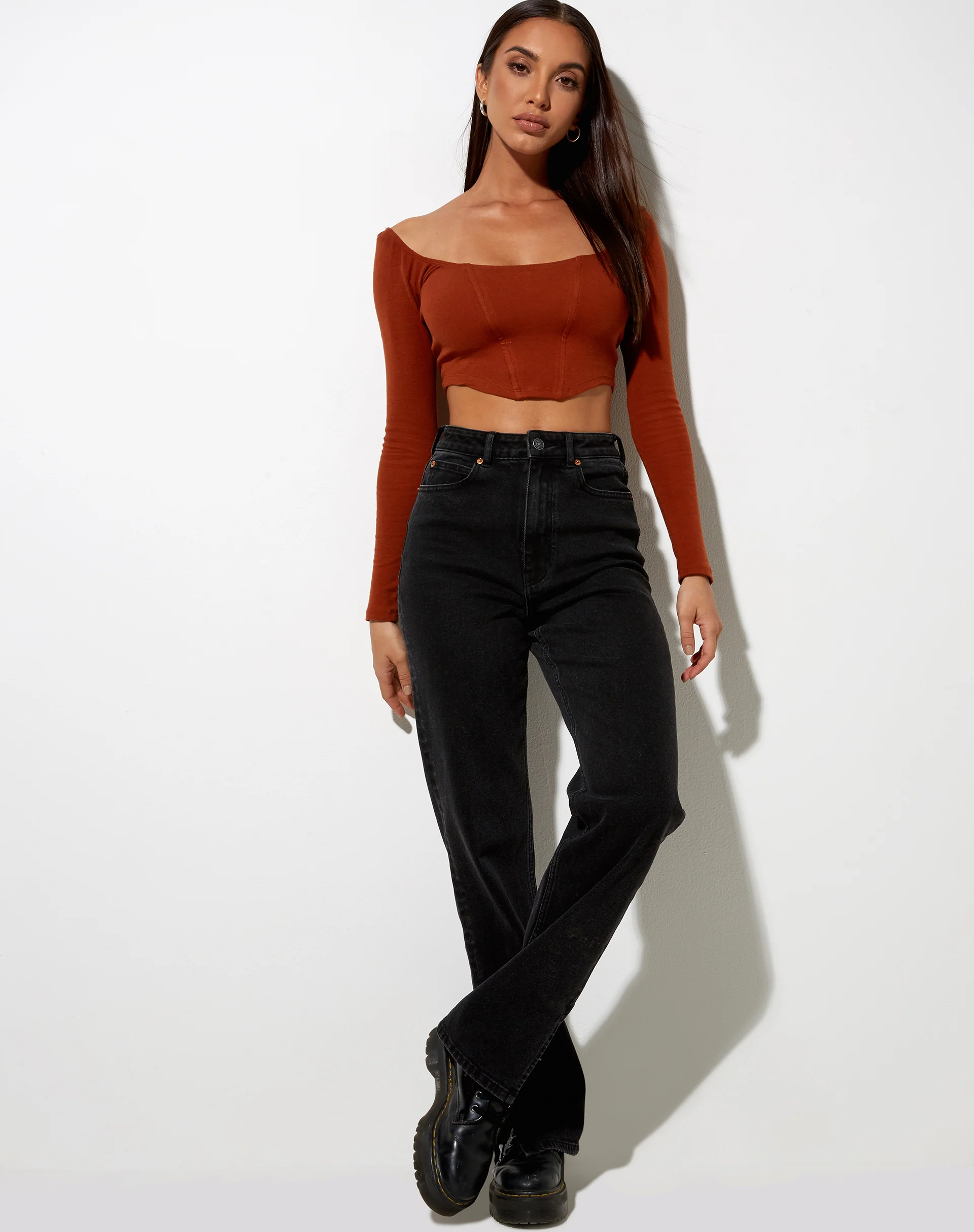 Elcaca Crop Top in Rib Bombay Brown - Image 4