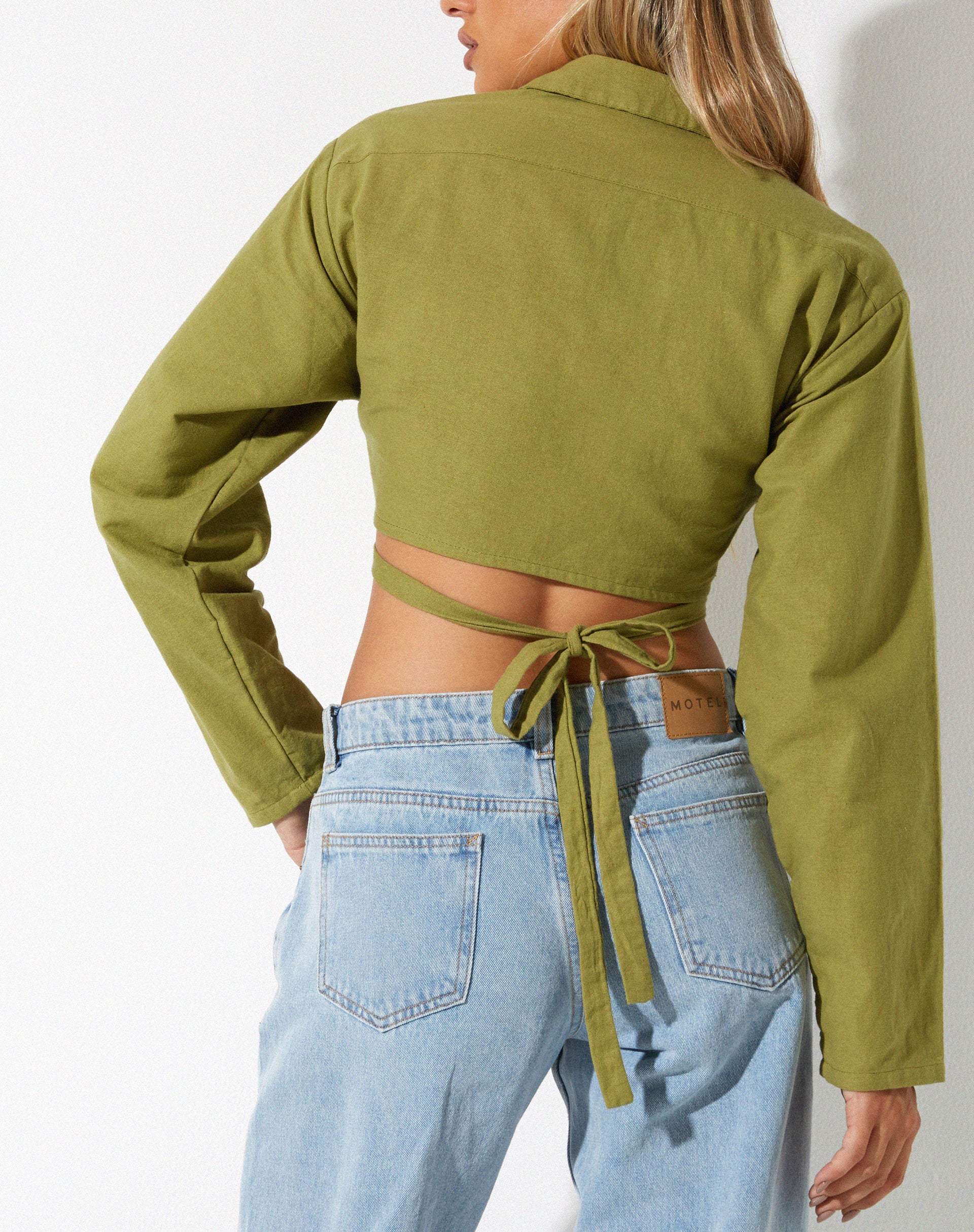Elyse Crop Top in Linen Rami Green - Image 2