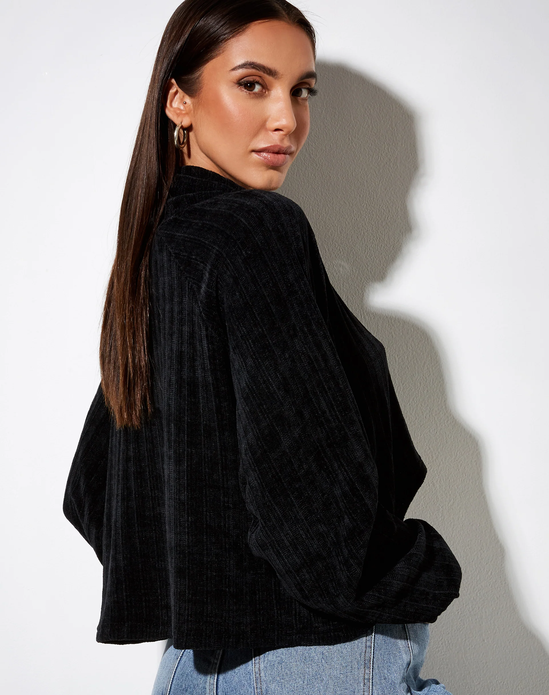 Evie Cropped Jumper in Chenille Black - Image 2