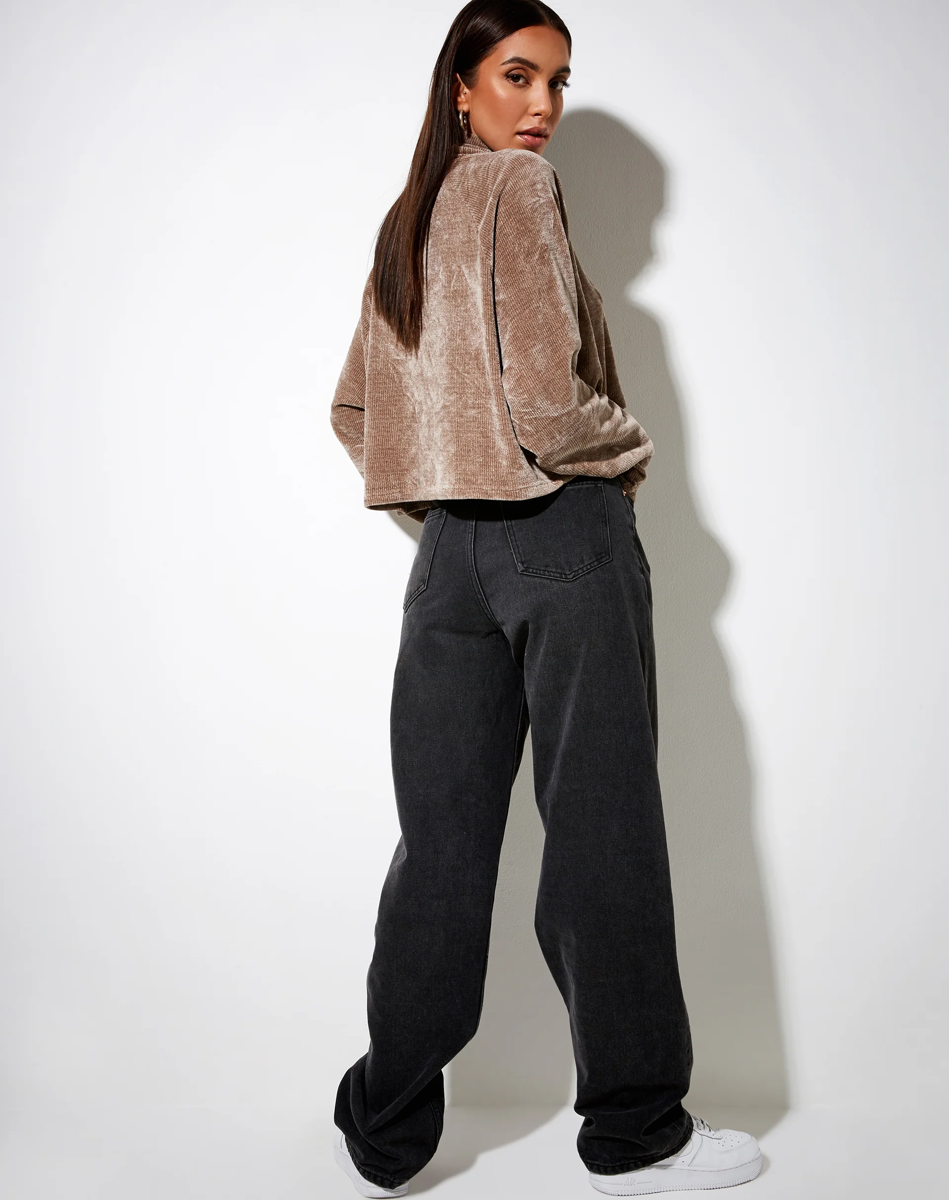 Evie Jumper in Chenille Brown - Image 4