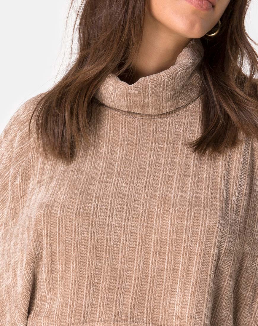 Evie Cropped Sweatshirt in Chenille Tan - Image 5