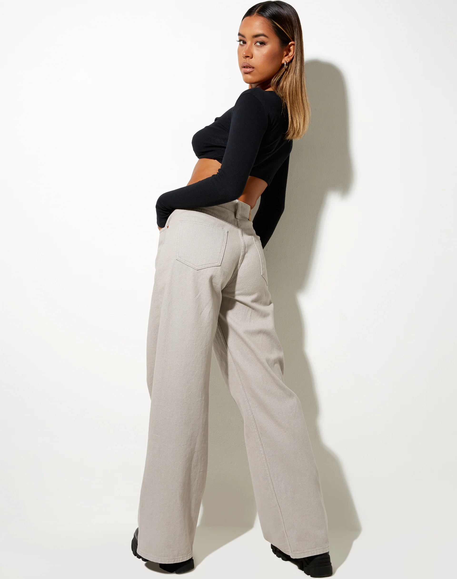 Extra Wide Jeans in Moonstruck - Image 2