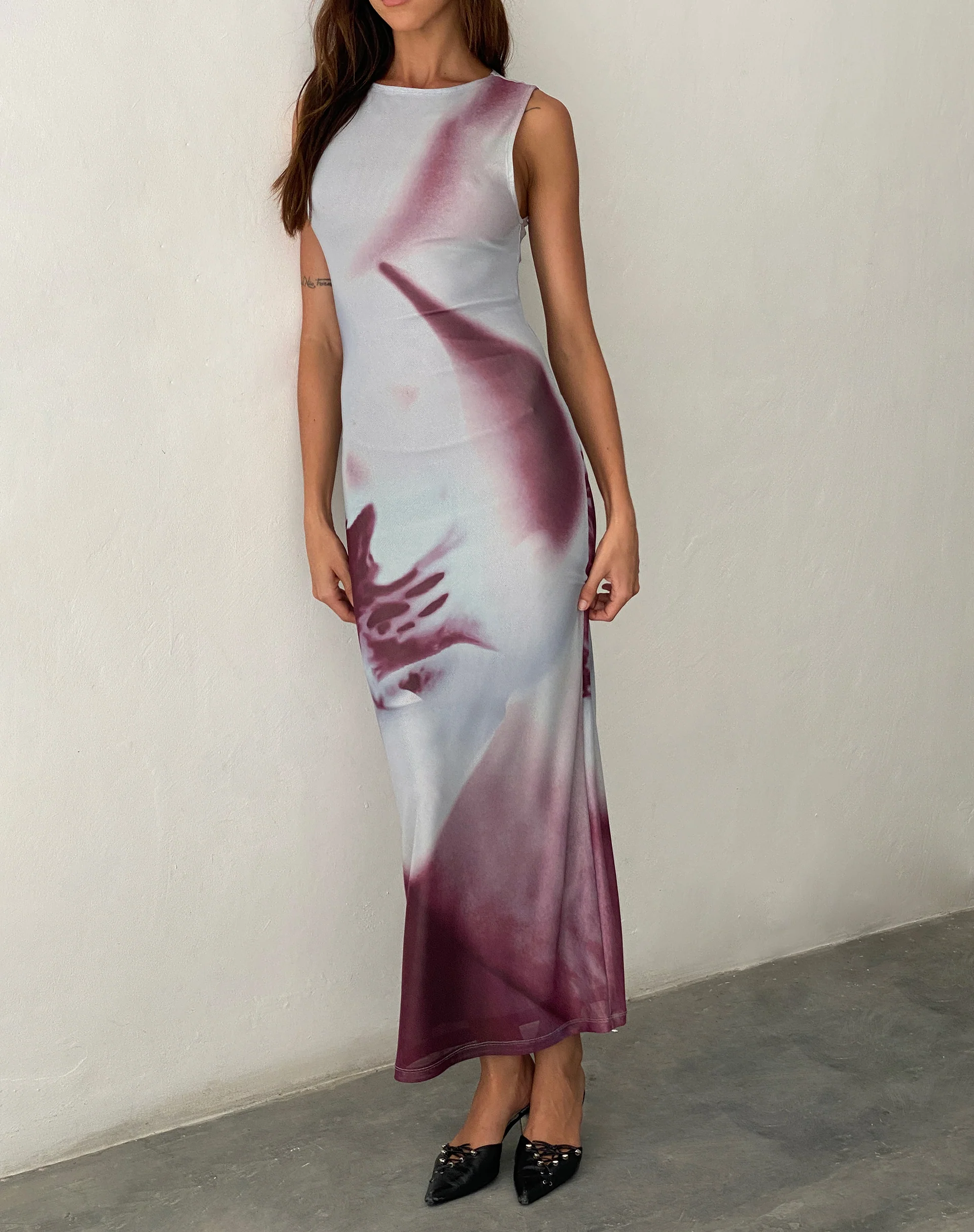Fayola Printed Maxi Dress in Grey Anatomy of Nature - Image 3