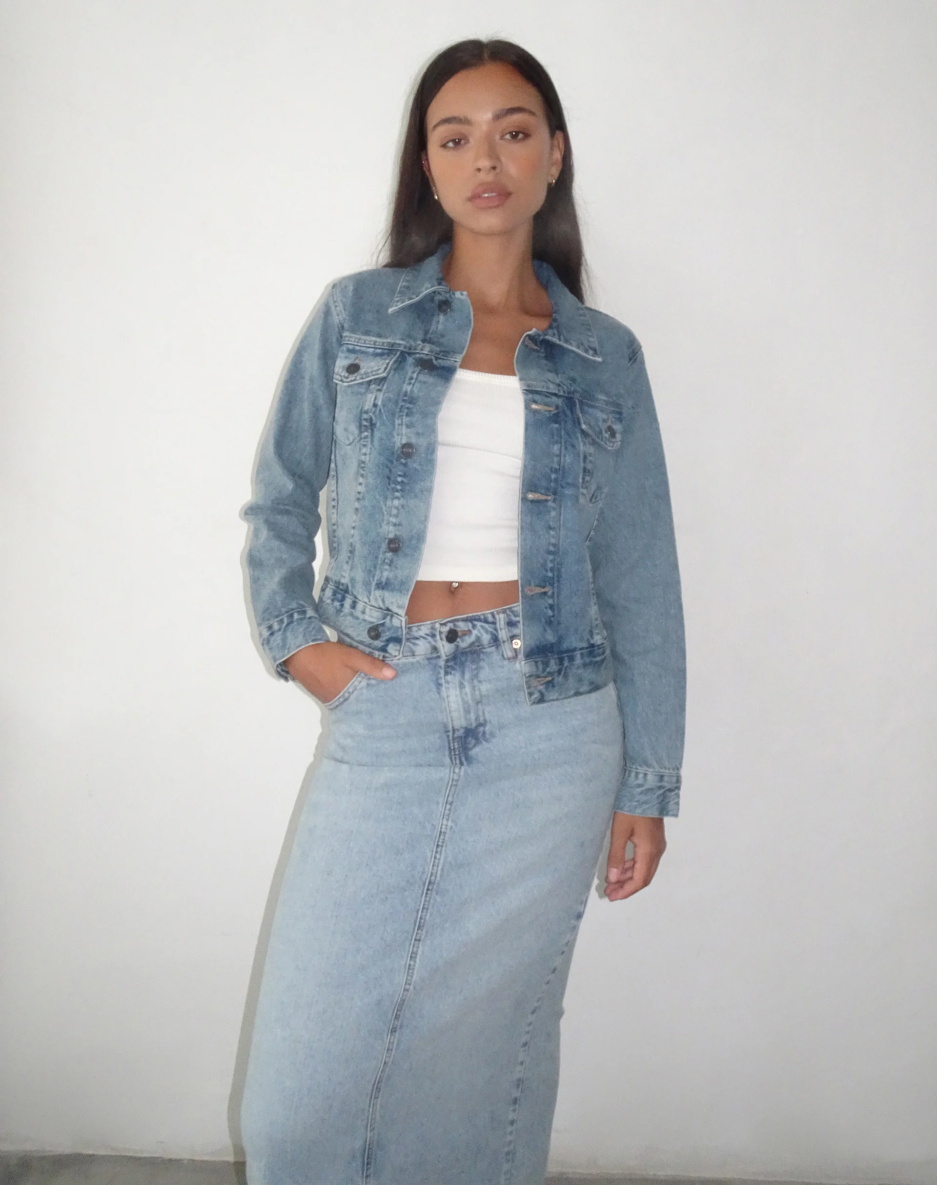 Fitted Denim Jacket in Blue Wash - Image 5