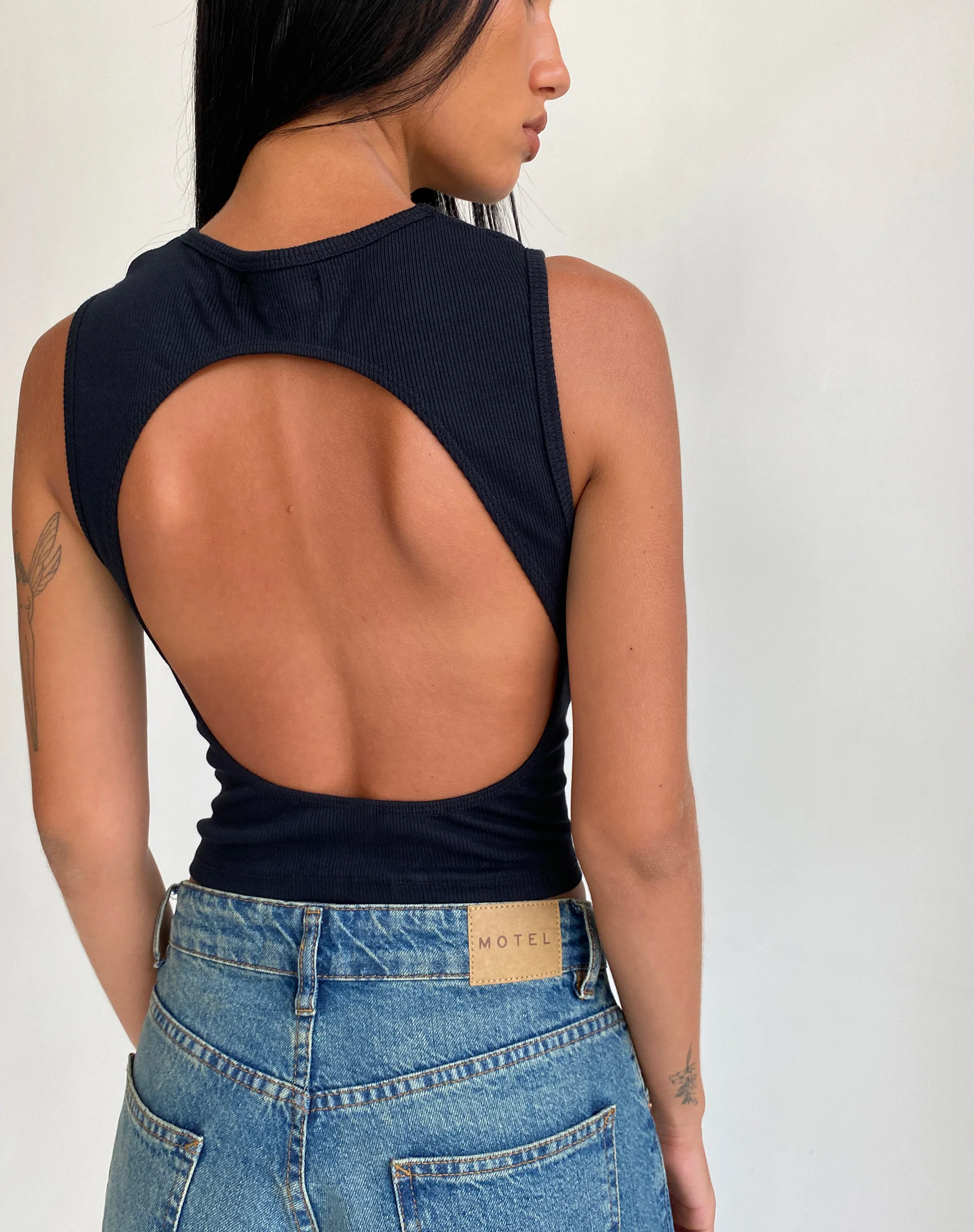 Gelsho Open Back Tank Top in Rib Black - Image 5