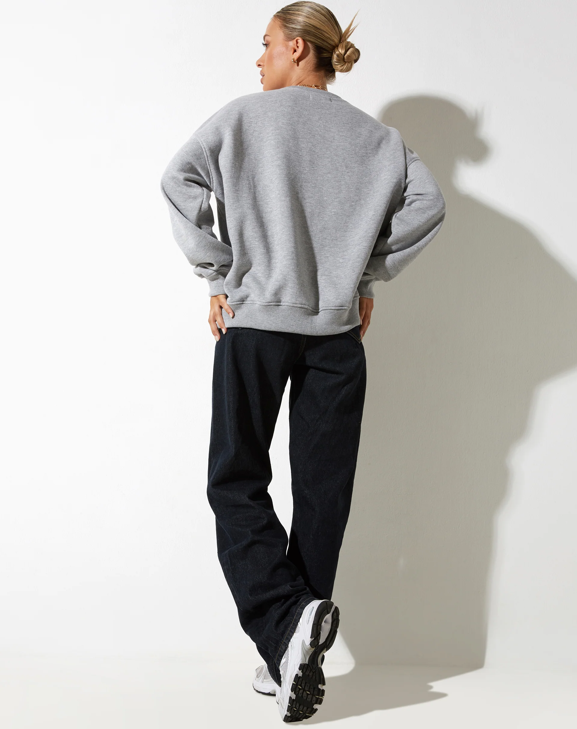 Glan Sweatshirt in Grey Marl with 'M Classics' Embro - Image 5