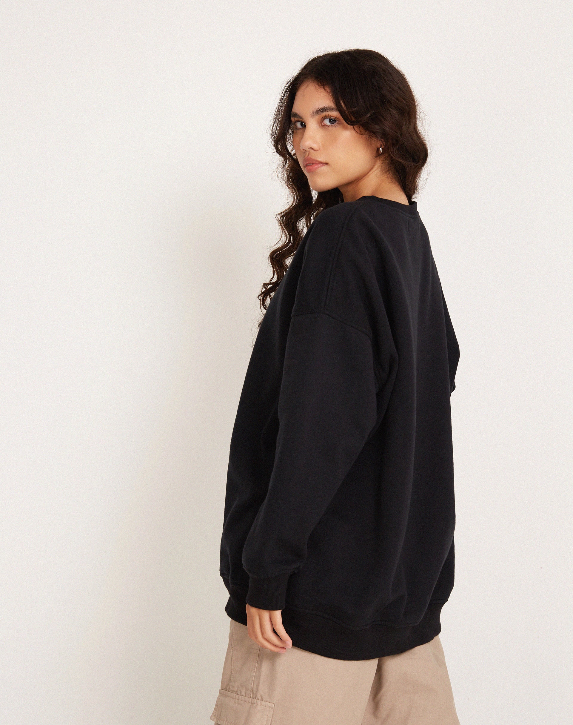 Glo Sweatshirt in Black with 'Dystopia' Motif - Image 2