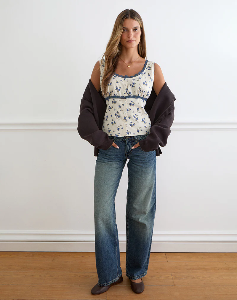 Gronini Top in Ditsy Leaf Rose Navy - Image 3