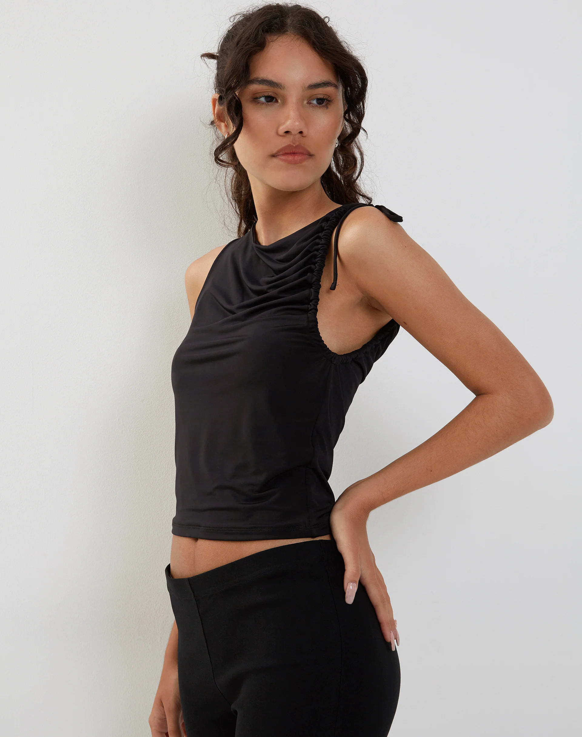 Hagne Vest Top in Black - Image 4