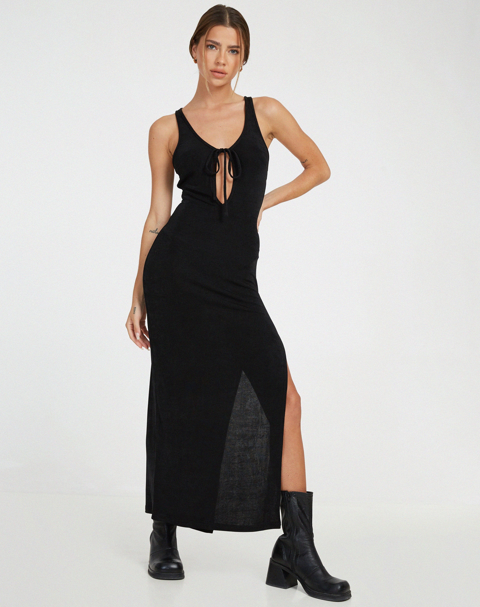 Haldis Maxi Dress in Black - Image 4