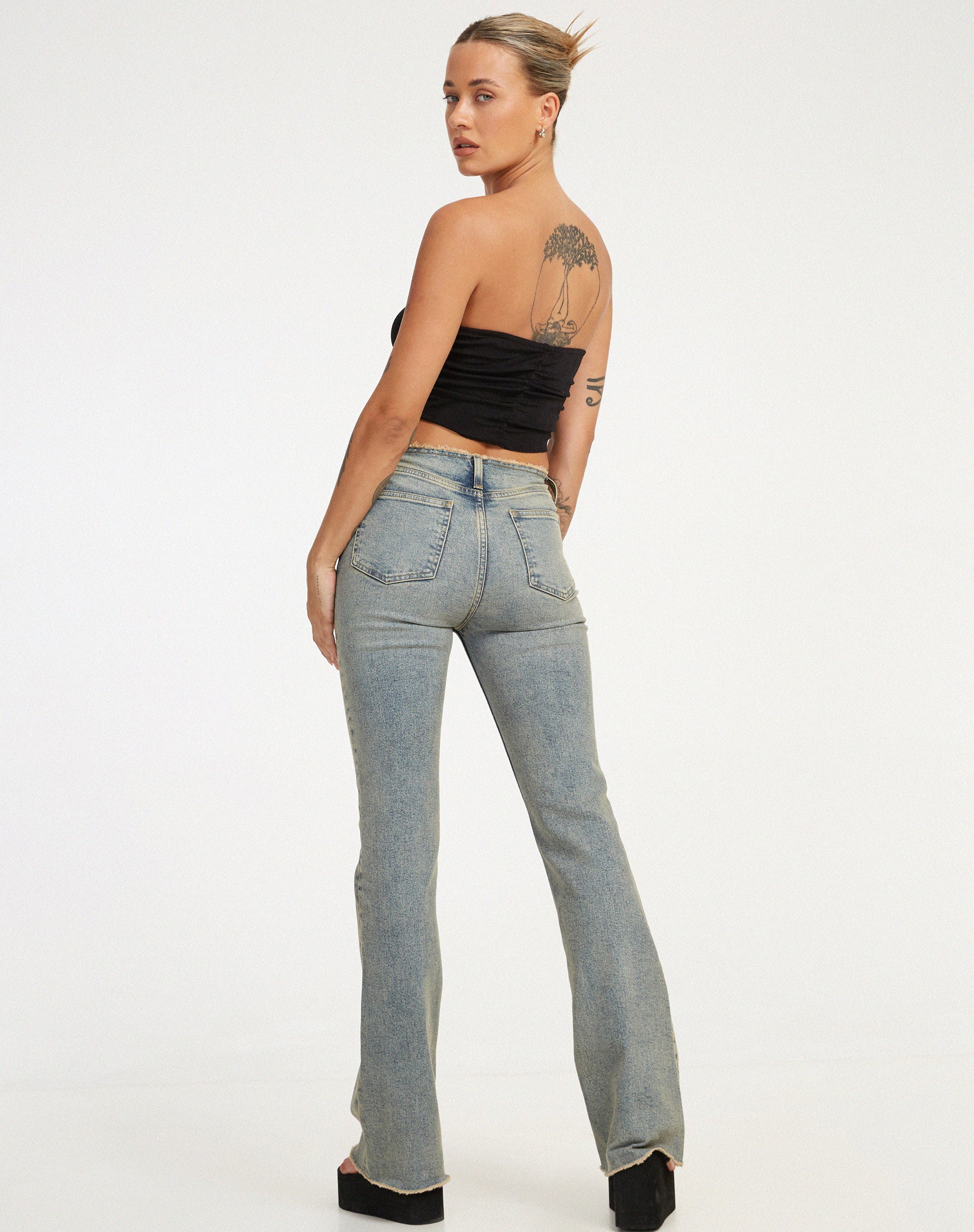 Hankru Bandeau Top in Black - Image 5