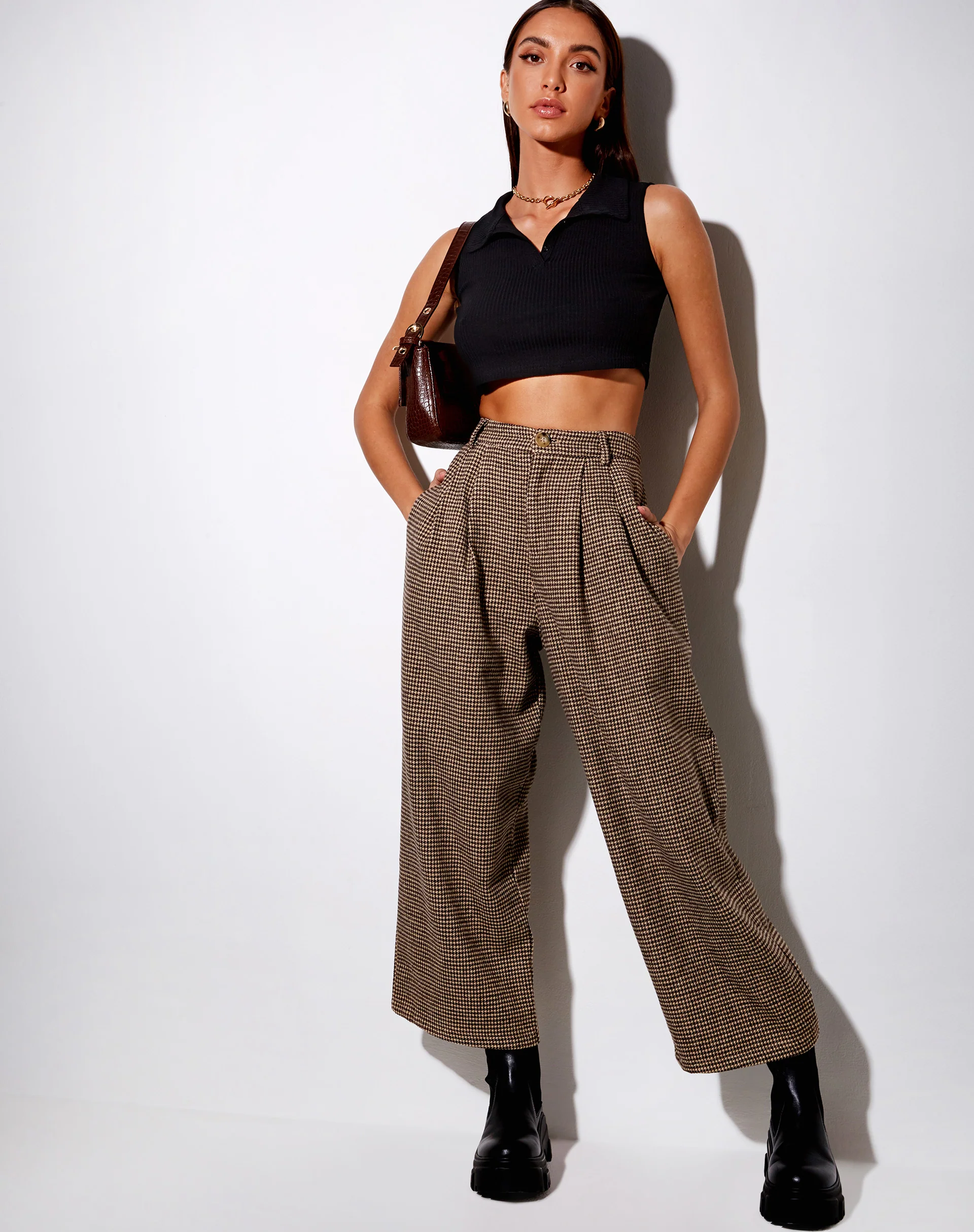 Hatta Culotte Trouser in Houndstooth Brown - Image 3